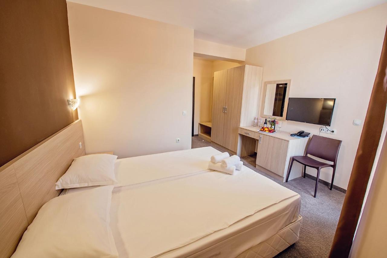 Hotel Santa Maria Obzor Esterno foto