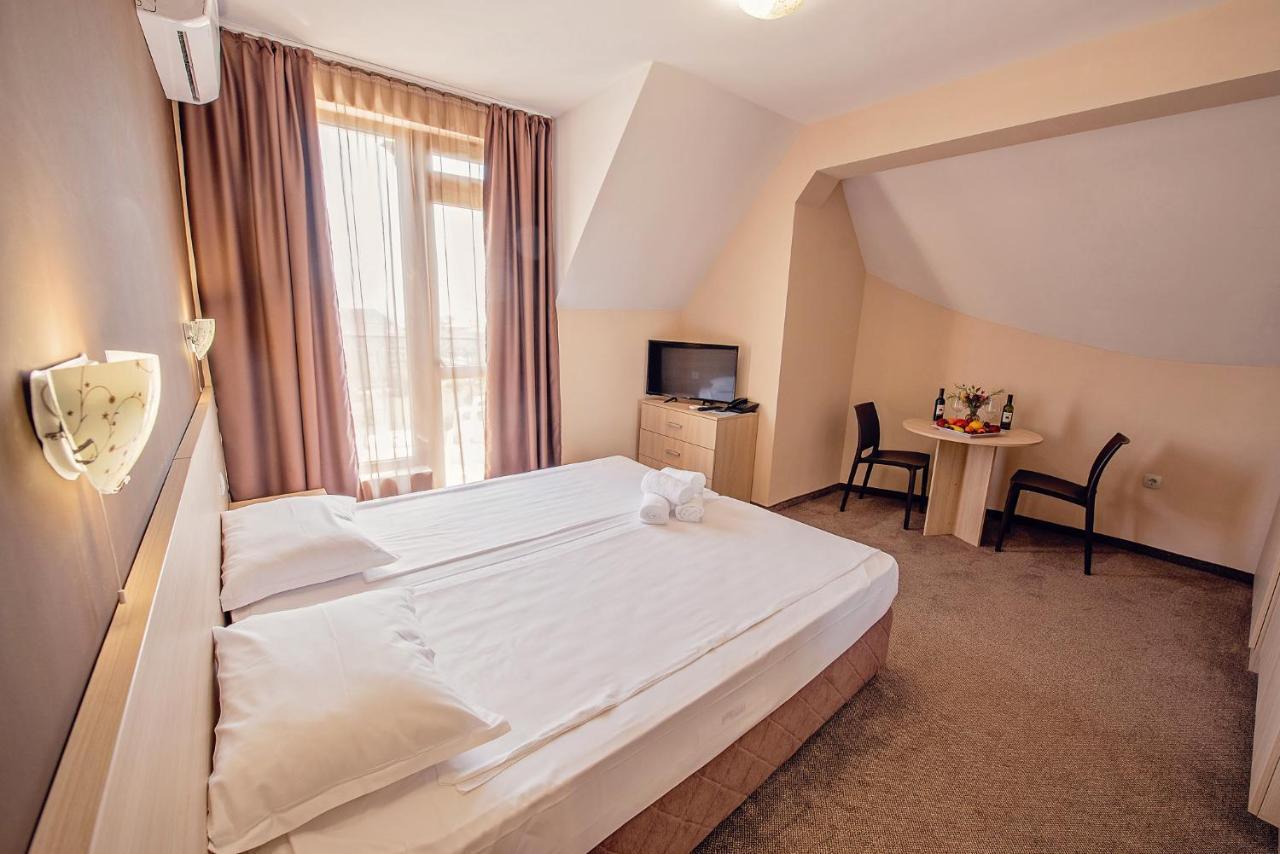Hotel Santa Maria Obzor Esterno foto