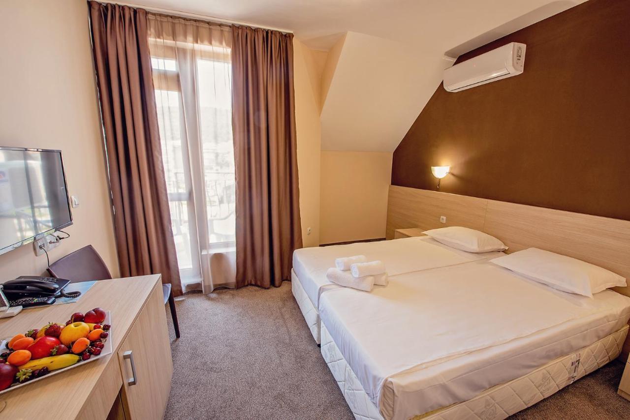 Hotel Santa Maria Obzor Esterno foto